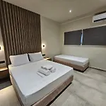 Apartamento Rea's Luxury Stoúpa