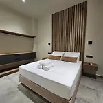 Rea's Luxury Apartamento