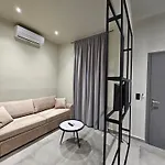 Rea's Luxury Stoúpa