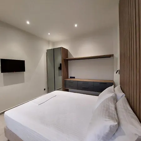 Rea's Luxury Apartment *