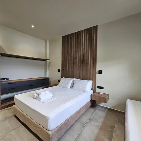 Rea's Luxury Stoúpa