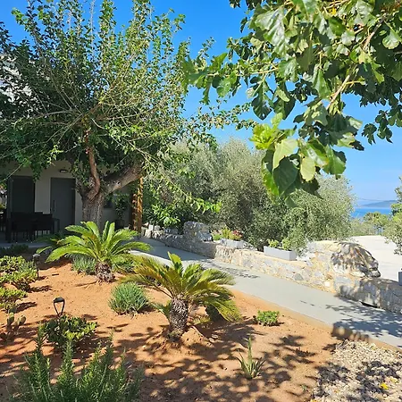 Rea's Luxury Appartamento *