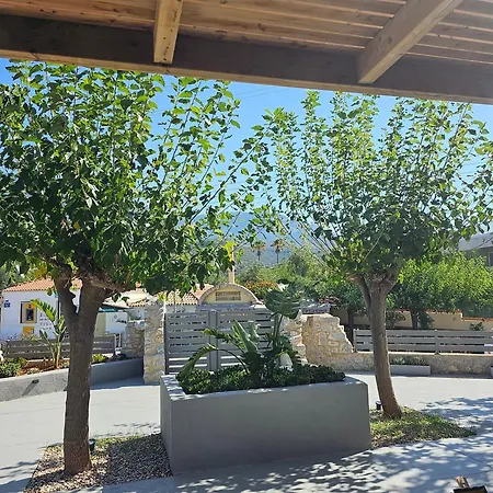 Apartamento Rea's Luxury Stoúpa