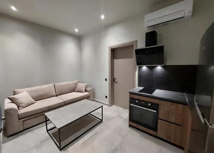 Appartamento Rea's Luxury Stoúpa